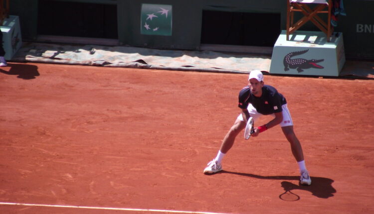 Novak na Rolan Garosu sa srebrnom maskom – specijalnim srpskim izumom? Novak na Rolan Garosu sa srebrnom maskom – specijalnim srpskim izumom?