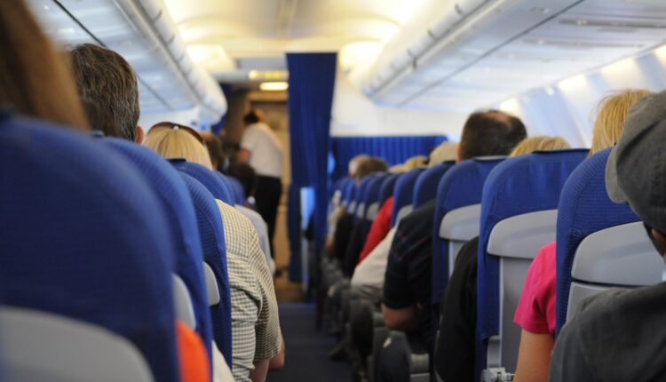 Stjuardese otkrile stvar koju mnogi rade u avionu, a nikako ne bi trebalo Stjuardese otkrile stvar koju mnogi rade u avionu, a nikako ne bi trebalo