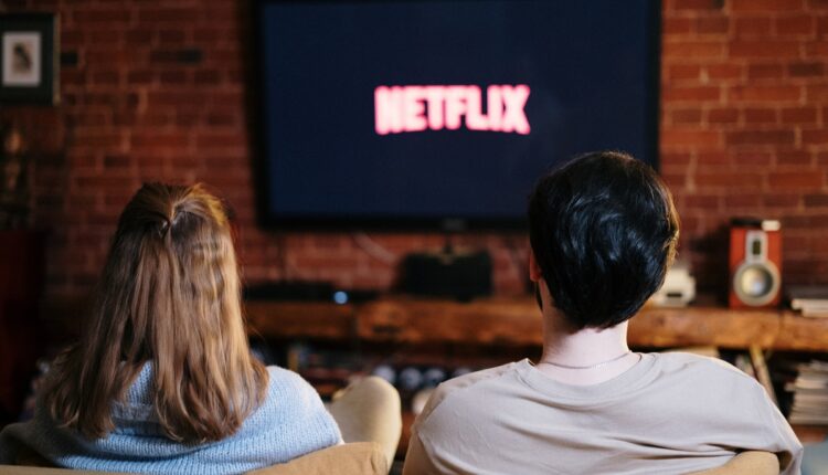 Gledajte besplatno Netfliksove filmove i serije – potpuno legalno