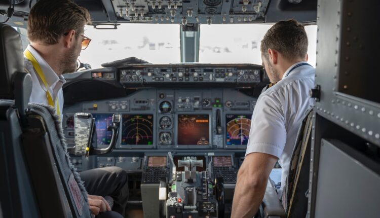 Pilot objašnjava: Ove stvari ne smete da radite dok putujete avionom, naročito u slučaju turbulencija Pilot objašnjava: Ove stvari ne smete da radite dok putujete avionom, naročito u slučaju turbulencija