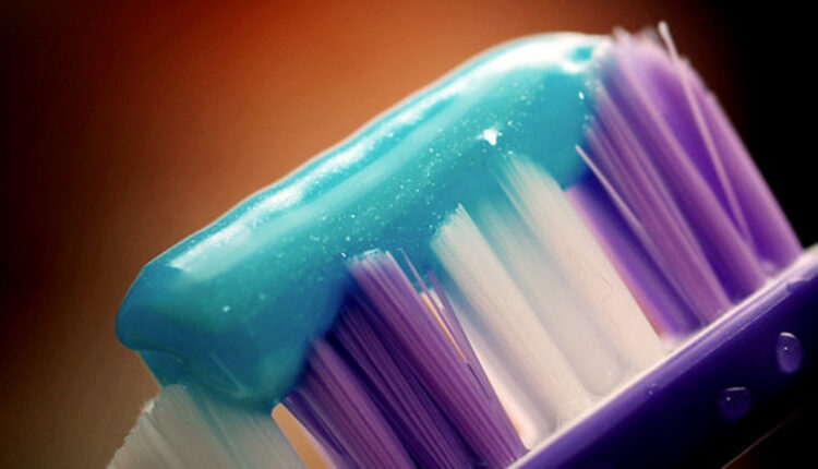 Neverovatno, ali provereno: Pasta za zube može da posluži kao test za trudnoću?