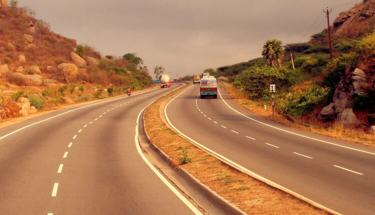Čudo u evropskoj zemlji: Izgrađen auto-put čiji asfalt štedi gorivo