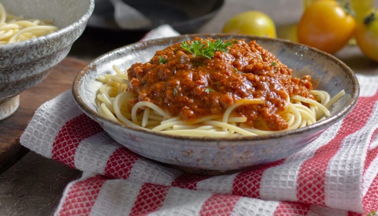 Poznati italijanski kuvar otkrio jedini tačan recept za špagete bolonjeze