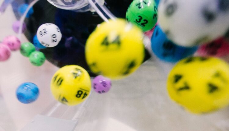 Izvučena prva loto „sednica“ ove godine: 2,9 miliona evra ide u ovaj grad Izvučena prva loto „sednica“ ove godine: 2,9 miliona evra ide u ovaj grad