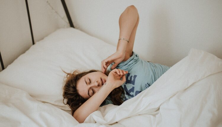 Ova uobičajena navika pre odlaska na spavanje mogla bi da vam skrati život