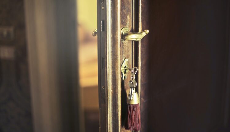 Ne ostavljajte ključ u bravi sa unutrašnje strane vrata, nećete time sprečiti lopove!