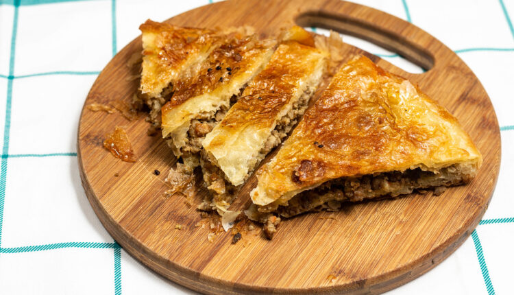 Domaći burek s mesom bolji nego iz pekare (recept)