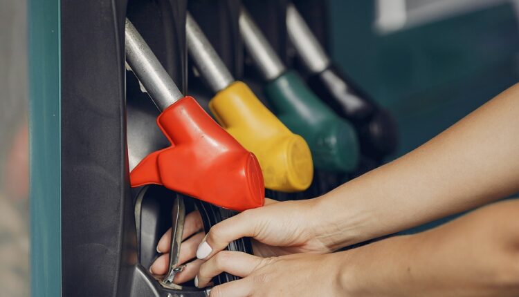 Veliko poskupljenje goriva: Dizel preko 206 dinara Veliko poskupljenje goriva: Dizel preko 206 dinara