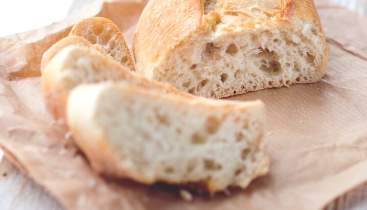 Stara narodna verovanja: Hleb nikako ne treba da se seče nedeljom, evo zašto