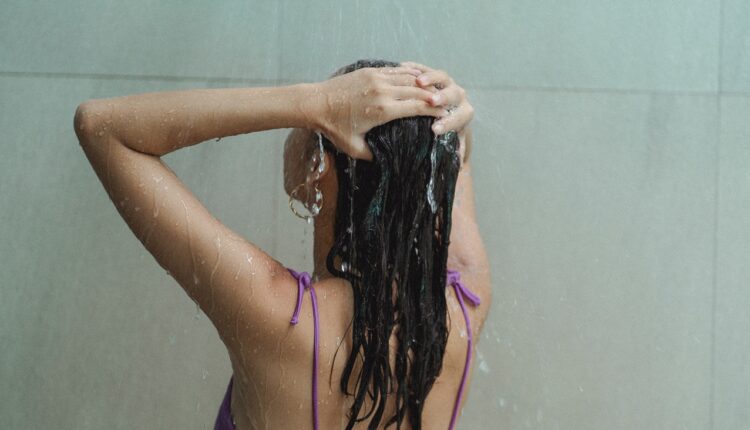 Milioni žena poludelo za ovim šamponom: Sami ga napravite od samo 6 sastojaka