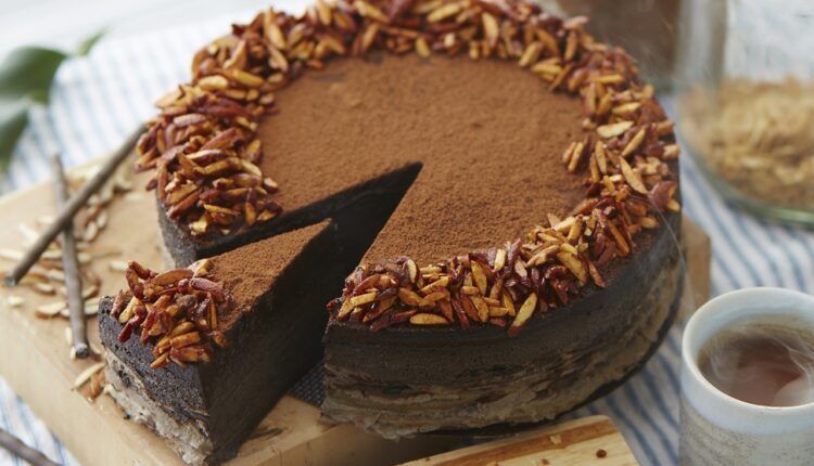 Čisto savršenstvo: Čokoladna torta, kremasta i sočna, sa neodoljivim ukusom prave sreće