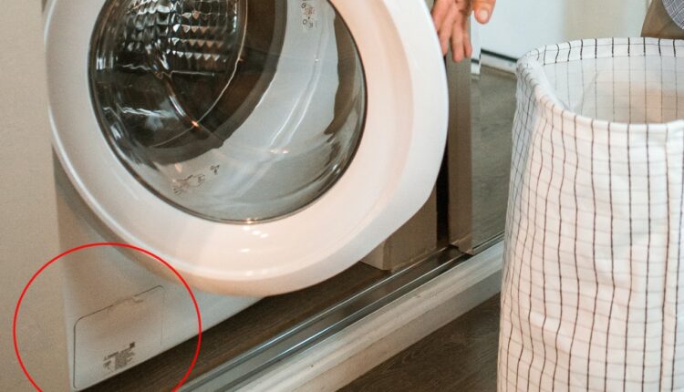 Jedna stvar koju nikada ne bi trebalo stavljati u veš mašinu Jedna stvar koju nikada ne bi trebalo stavljati u veš mašinu