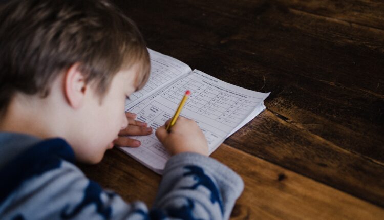 7 znakova da vaše dete ima visok IQ: Ove stvari otkrivaju da odgajate malog genijalca