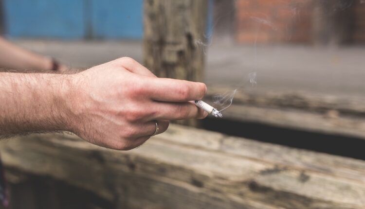 Jutarnja navika: Da li je prva cigareta dnevni saveznik ili neprijatelj zdravlja? Jutarnja navika: Da li je prva cigareta dnevni saveznik ili neprijatelj zdravlja?