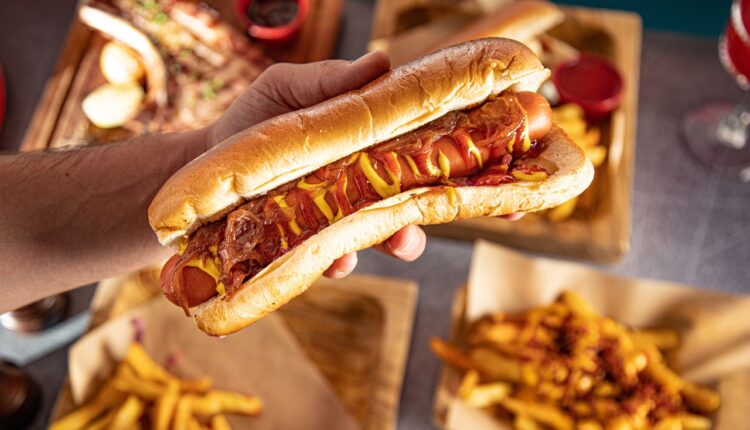 Naučnici upozoravaju: Svaki hot dog nam oduzima 27 minuta života