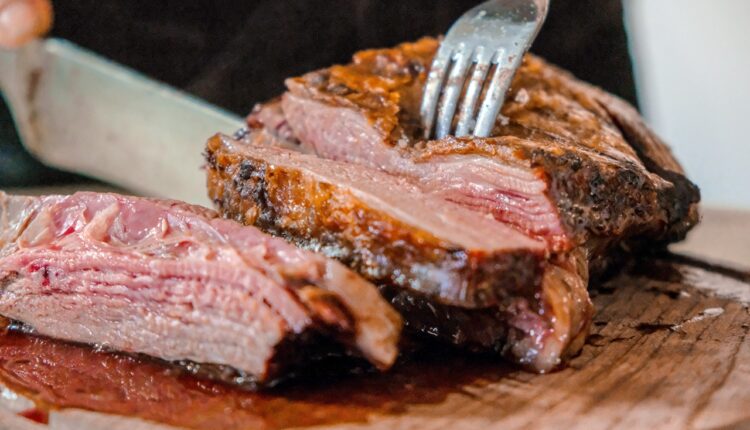 Kuvari otkrili zašto je meso u restoranima uvek neverovatno sočno i mekano: Tajna je u ovoj namirnici