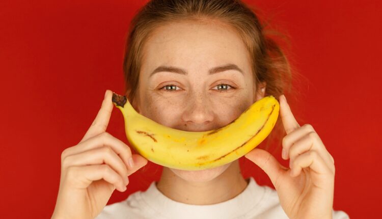 Svaki dan jela po 2 banane, desilo joj se nešto neverovatno!
