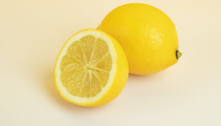 Kako se pravilno čuva limun: Uz ovaj trik trajaće vam mesec dana