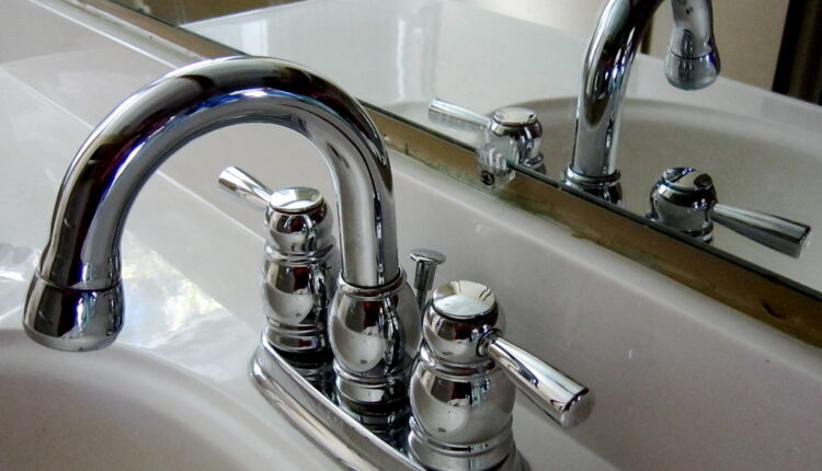 Slavina i sudopera biće kao nove: Napravite domaći sprej za čišćenje
