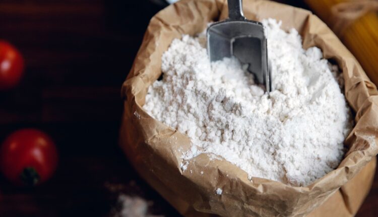 Trik za pravilno čuvanje brašna: Uradite samo 1 stvar i biće sveže mesecima
