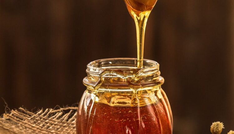 Nemate naviku da jedete med? Kada vidite šta sve može da uradi vašem telu, brzo ćete se predomisliti