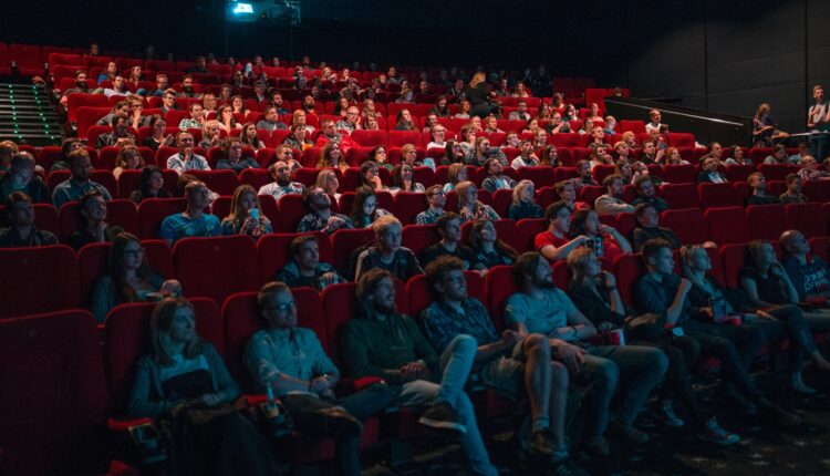 Da li je odlazak u bioskop skup: Samo tri zemlje imaju jeftinije ulaznice od Srbije Da li je odlazak u bioskop skup: Samo tri zemlje imaju jeftinije ulaznice od Srbije