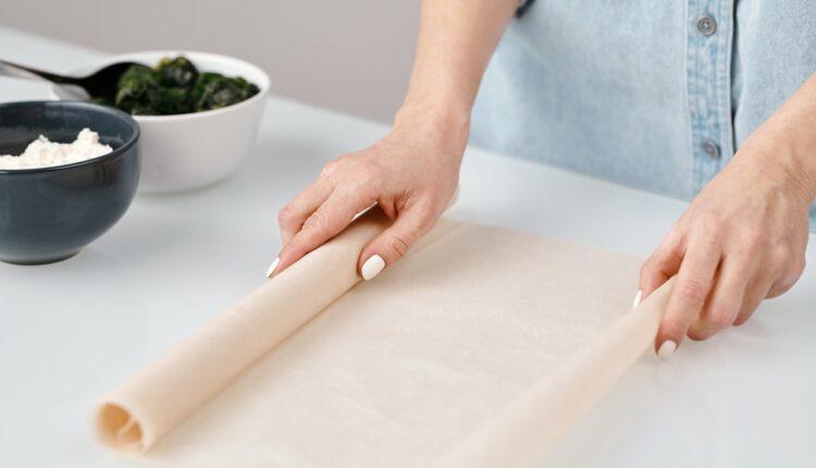 Trik zlata vredan: Uradite 1 stvar kad god kupite papir za pečenje i bićete oduševljeni efektom