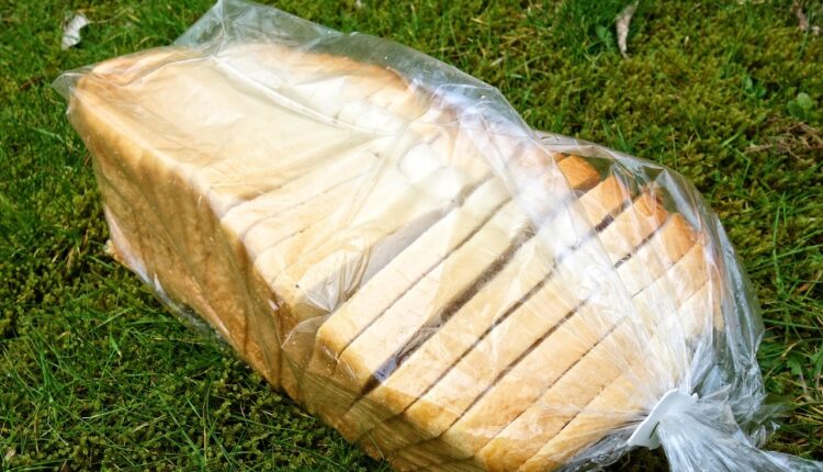 Ceo život pogrešno čuvate hleb, evo koji je jedini pravi način