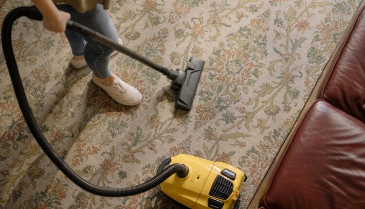 Vaš usisivač ostavlja neprijatan miris u stanu? Evo zašto se to događa i kako to možete popraviti