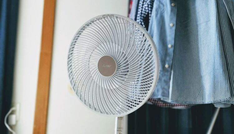 Ventilator vam je prašnjav i prljav? Evo kako ga možete očistiti za samo 10 minuta