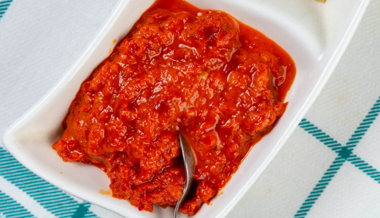 Ukus koji će vas oduševiti: Recept za starinski makedonski ajvar