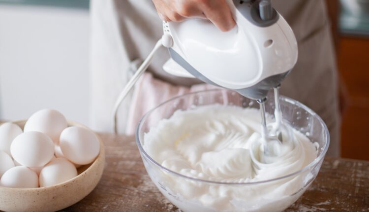 Mnoge domaćice kriju ovaj trik: Napravite savršeni domaći šlag od šećera i mleka, pavlaka vam i ne treba