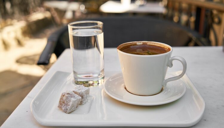 Sme li se podgrevati turska kafa?
