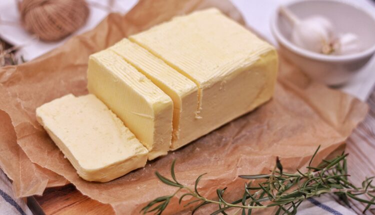 Kako da spasite užegao maslac? Jednostavnije nego što mislite…