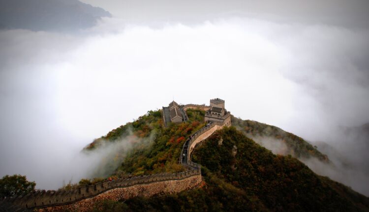 Deo zida srušen SUZAMA: (Ne)otkrivena tajna izgradnje Kineskog zida zbog koje ćete se NAJEŽITI