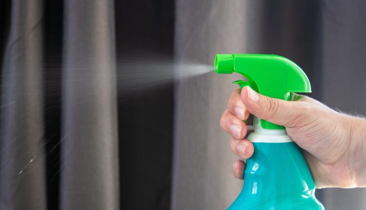 Miris vlage u stanu može se rešiti brzo i jeftino: 2 sastojka neutrališu neprijatne mirise u domu