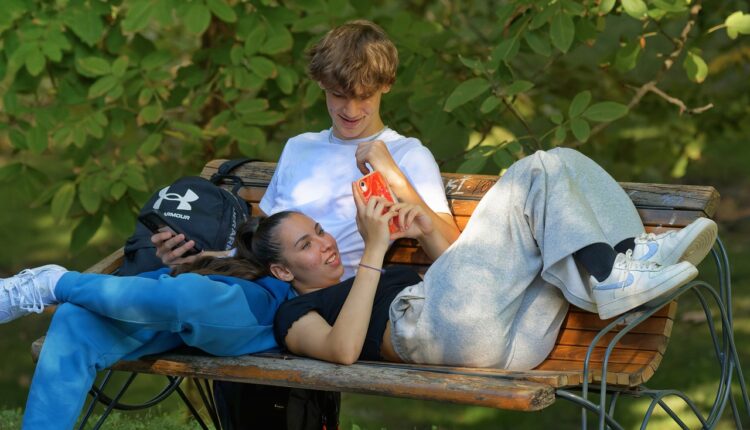 Dame, uradite ovo i svaki muškarac vam pada na kolena, ponekad mora na „kvarno“ Dame, uradite ovo i svaki muškarac vam pada na kolena, ponekad mora na „kvarno“
