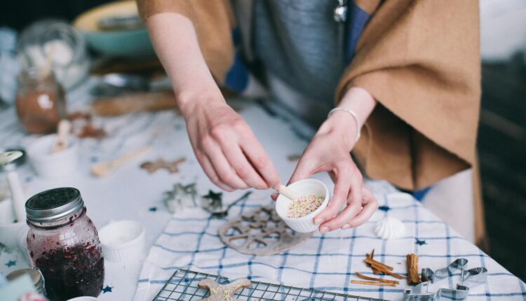 Pokrenite prazničnu tradiciju: Kad zima pokuca, nema ništa lepše od ovih mirisnih medenjaka Pokrenite prazničnu tradiciju: Kad zima pokuca, nema ništa lepše od ovih mirisnih medenjaka
