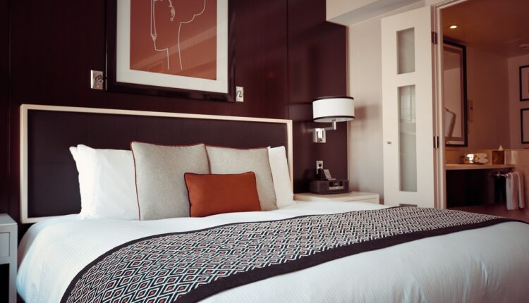 Zaposleni u hotelima otkrivaju: Ovo NE SMETE da dodirujete ili radite u hotelskim sobama Zaposleni u hotelima otkrivaju: Ovo NE SMETE da dodirujete ili radite u hotelskim sobama