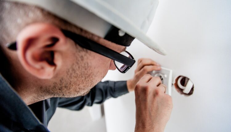 Ne ignorišite znakove: Ovi problemi sa strujom su alarm za električara! Ne ignorišite znakove: Ovi problemi sa strujom su alarm za električara!