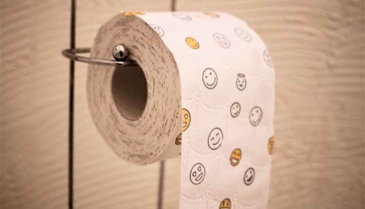 Mnogi greše kada stavljaju toalet papir na držač, evo kako se to ispravno radi