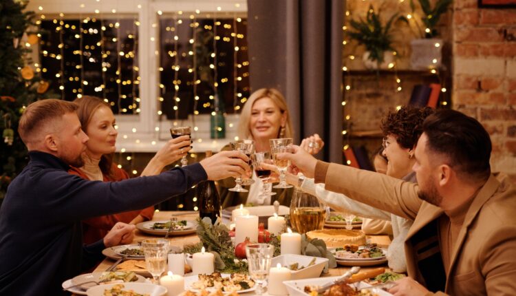 Ovo je neprijatnije pitanje koje možete postaviti porodici za praznike: Većina ljudi se zbog njega naježi