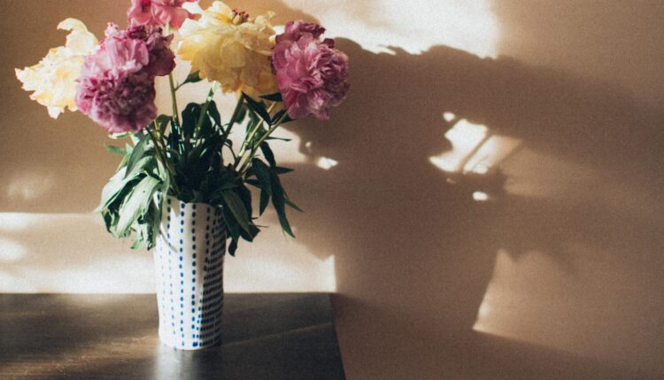 Cveće u vazi može da potraje i nedeljama: Evo kako
