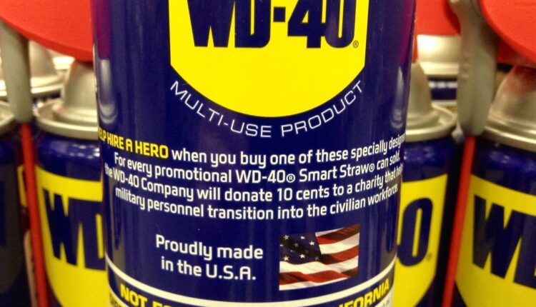 Svaka kuća ga ima i pomaže kod hiljade problema, a znate li šta znači skraćenica WD-40? Iznenadićete se Svaka kuća ga ima i pomaže kod hiljade problema, a znate li šta znači skraćenica WD-40? Iznenadićete se