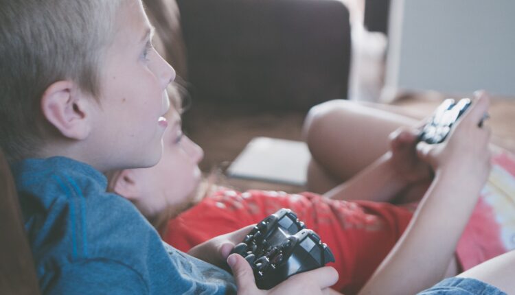 Deca i zavisnost od igrica: Evo kada je vreme za brigu i koje mere treba da preduzmete kao roditelj