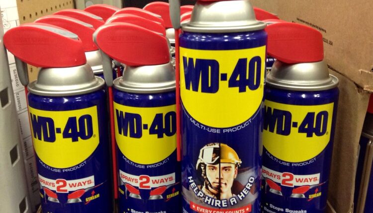 5 situacija u kojima je WD-40 sprej spas: Kada ništa drugo ne deluje, upotrebite ga za ove stvari 5 situacija u kojima je WD-40 sprej spas: Kada ništa drugo ne deluje, upotrebite ga za ove stvari