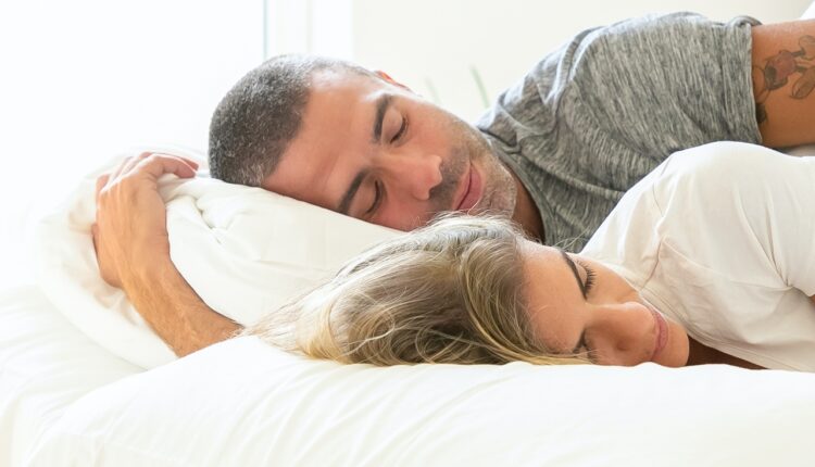 Spavate li partneru s leva ili s desna: Strana kreveta nepogrešivo otkriva kakva ste osoba