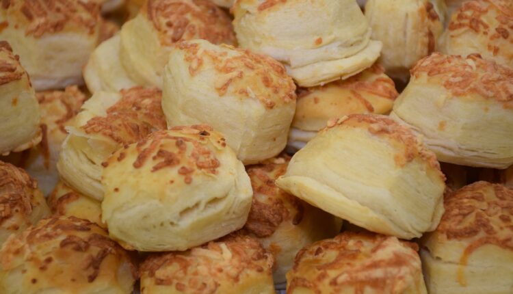 Britanci ne mogu da zamisle doručak bez ovih slasnih pogačica, prave se od 3 sastojka i za 20 minuta Britanci ne mogu da zamisle doručak bez ovih slasnih pogačica, prave se od 3 sastojka i za 20 minuta