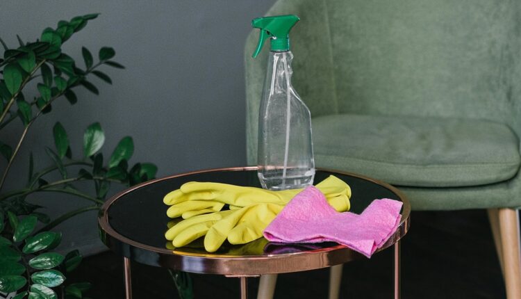 Nikada i nipošto ne mešajte ove sastojke kada čistite dom: Možete se otrovati!