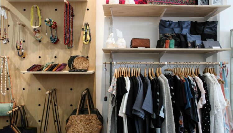 Feng Shui stručnjaci upozoravaju: Evo šta morate uraditi kada se odlučite za kupovinu polovne garderobe
